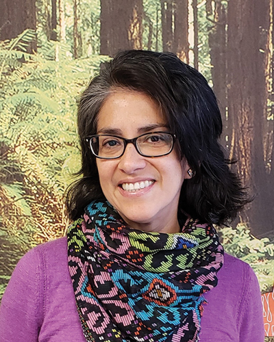 Portrait of Leslie Parra