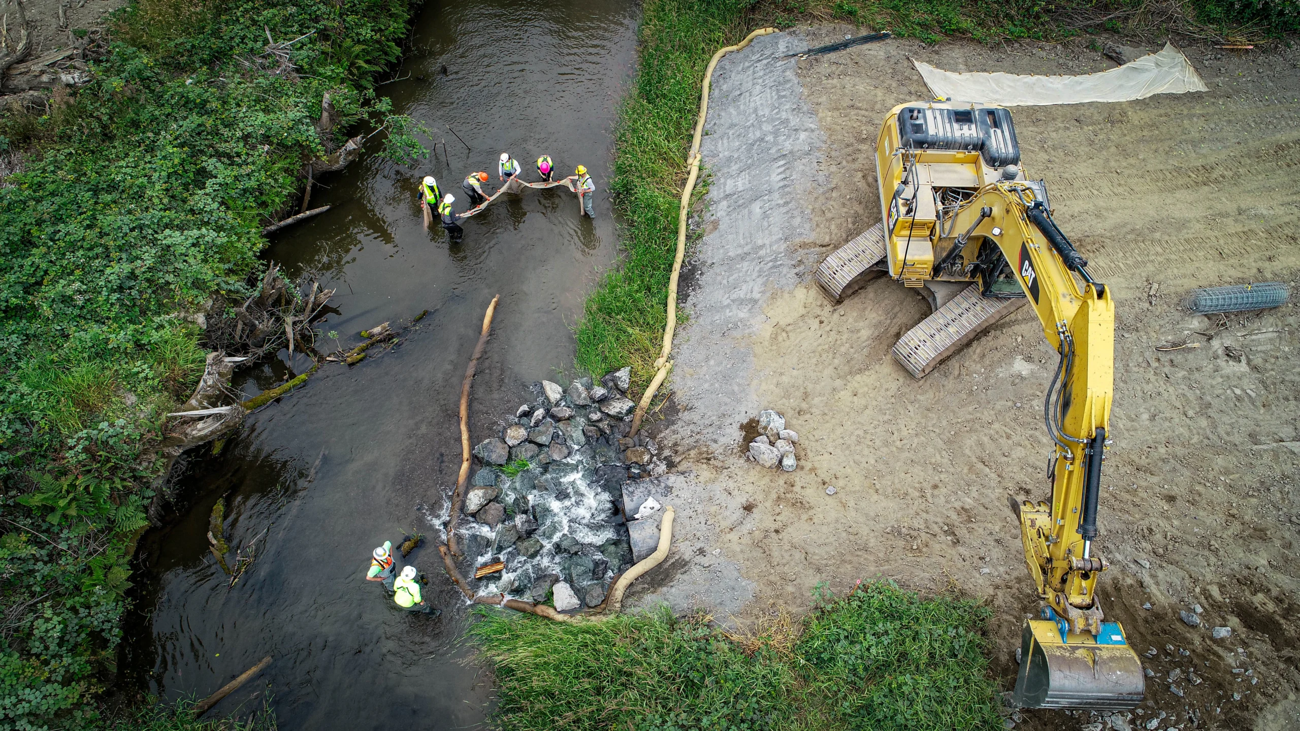 stream restoration work at Prairie Creek. Photo by Michael Wier/Cal Trout